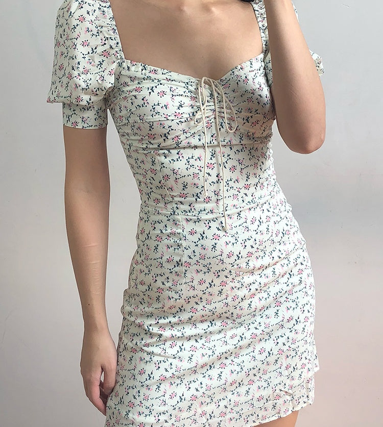 Vestido con mangas abullonadas y cintura alta para mujer