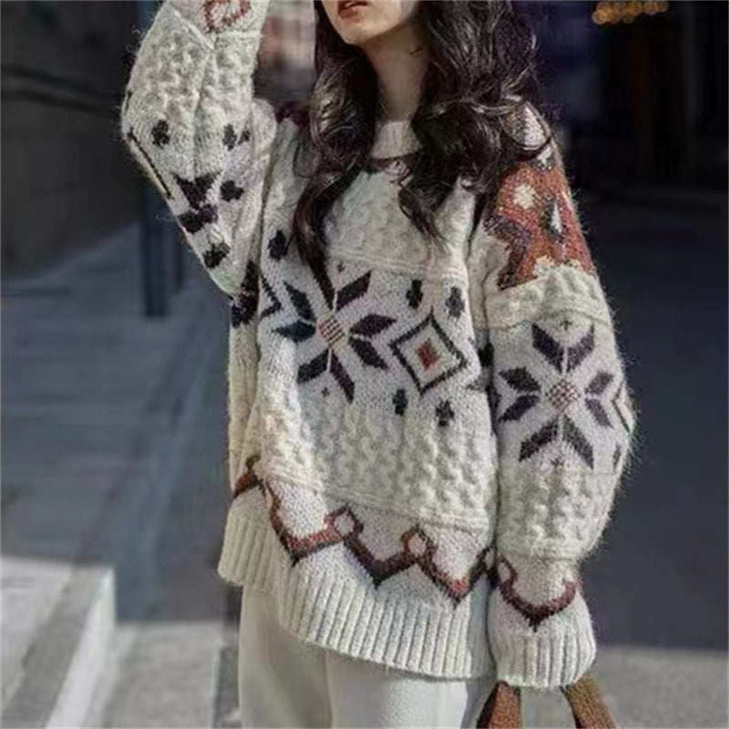 Retro Autumn And Winter White Soft Glutinous Gentle Thickened Niche Japanese Loose Knitted Sweater For Women