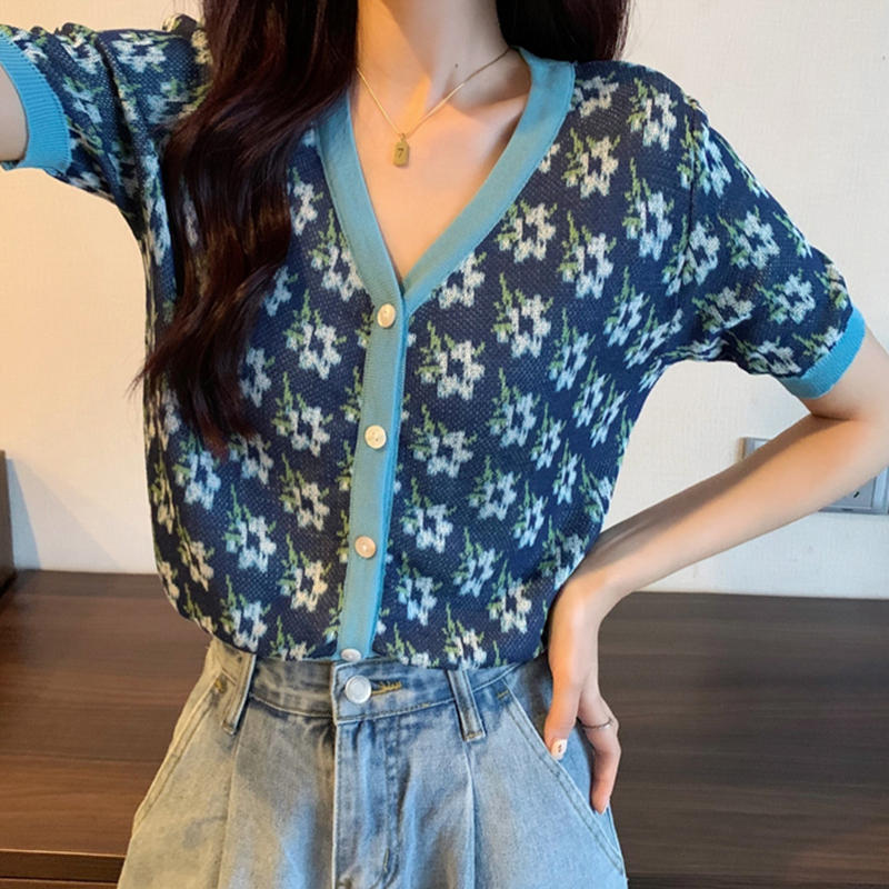 Summer Design Casual High Waist Contrast Color Retro Short V-plate Knitted Cardigan