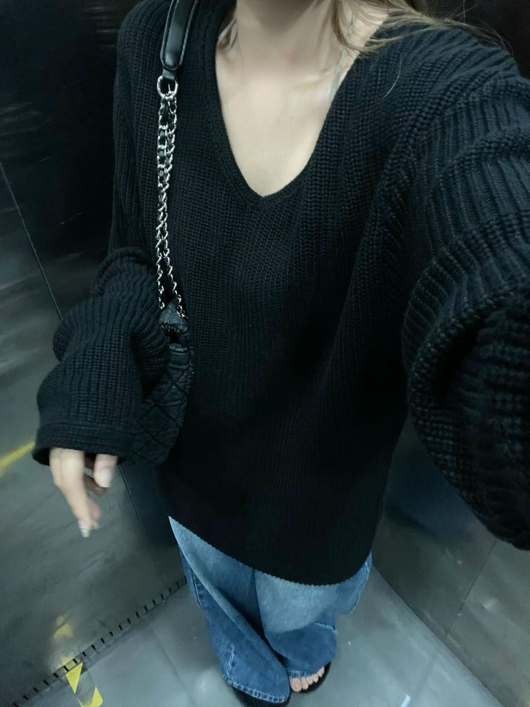 Loose V-neck Black Sweater Women's Sweater Outerwear Top