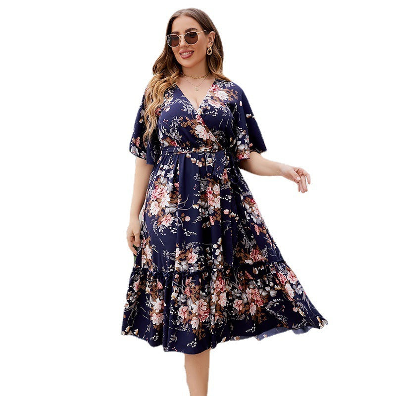 Vestido de verano de talla grande con escote en V y estampado azul oscuro