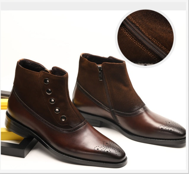 Bota de cuero con remaches para hombre