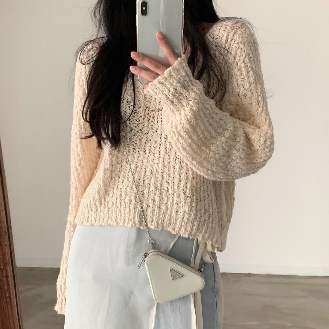 Korean Style Retro V-neck Short Long Sleeve Knitted Sweater