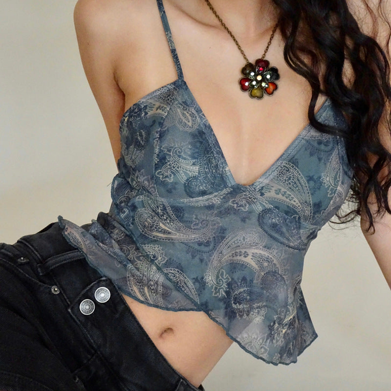 Crop top estampado con cuello en V de punto