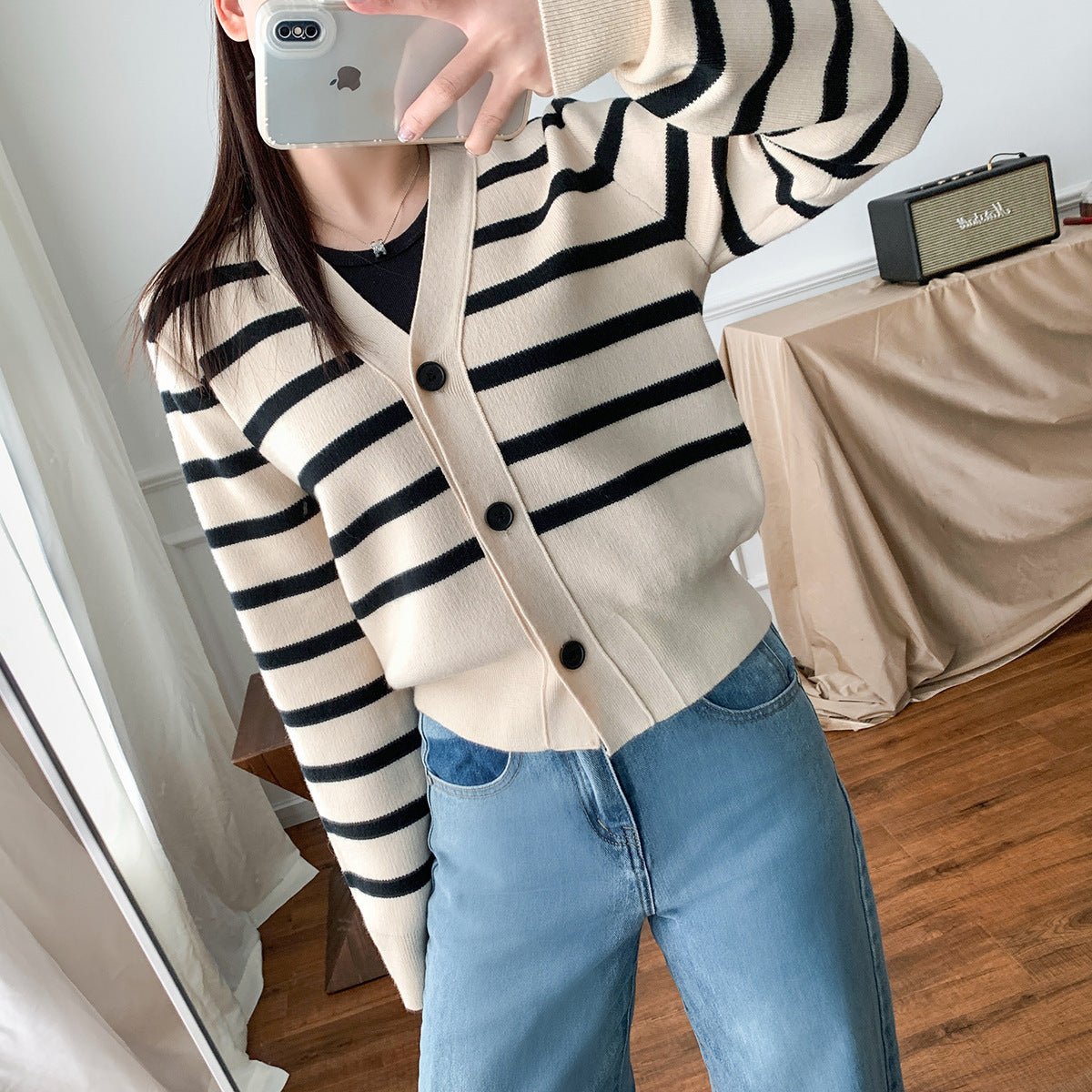 Single Row Three Buckle Stripe Women's Knitwear New V-neck Sweater Coat