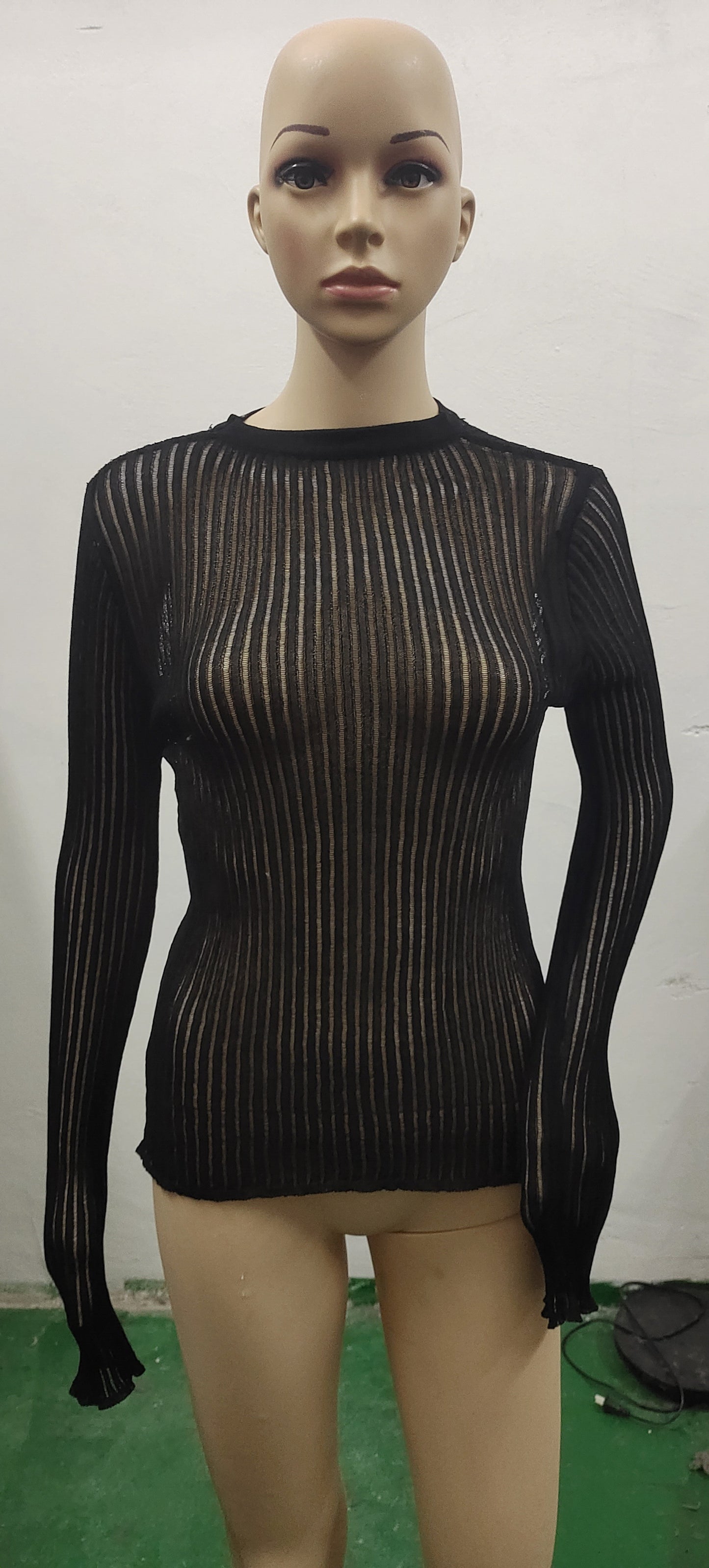 Round Neck Thin Breathable Knitted Wool Top